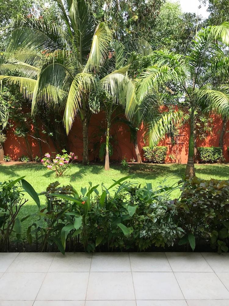 Hotel Maison Rouge Cotonou Dış mekan fotoğraf