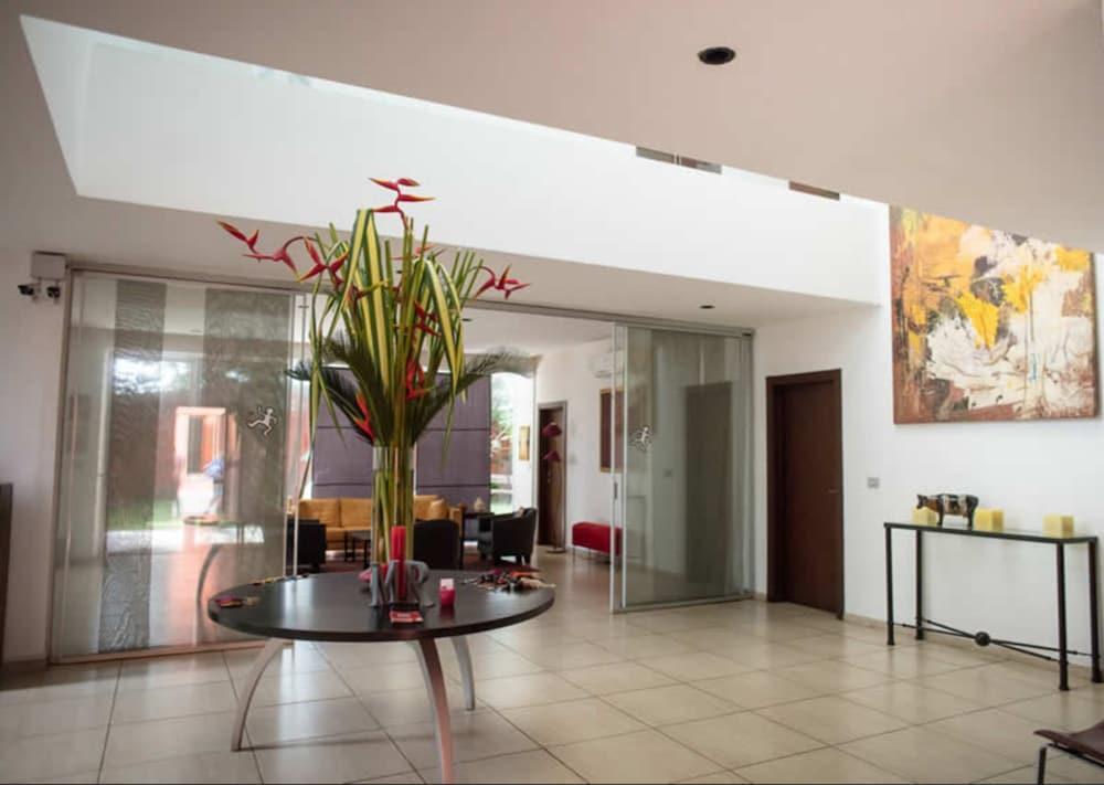 Hotel Maison Rouge Cotonou Dış mekan fotoğraf