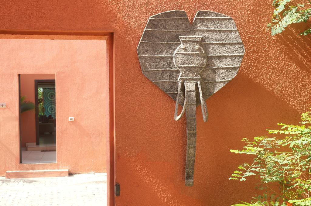 Hotel Maison Rouge Cotonou Dış mekan fotoğraf