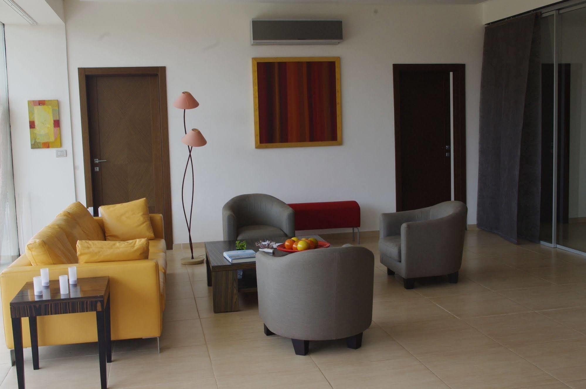 Hotel Maison Rouge Cotonou Dış mekan fotoğraf