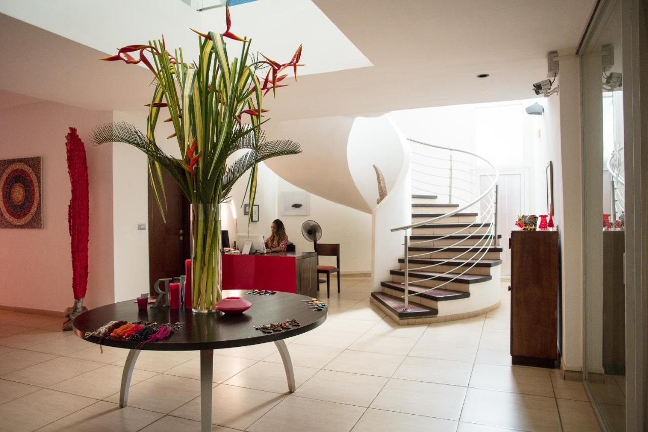 Hotel Maison Rouge Cotonou Dış mekan fotoğraf